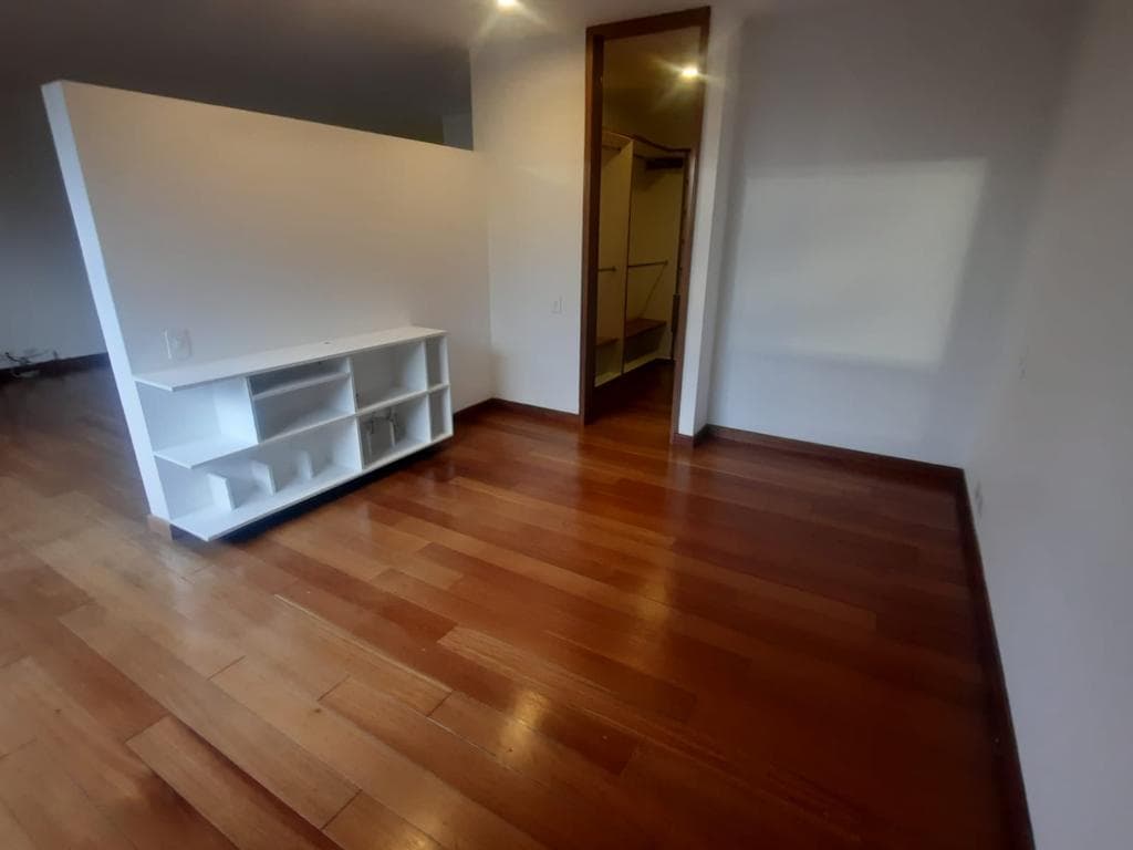 Foto 10 de 15: Apartamento en Bellavista, Bogotá D.C.