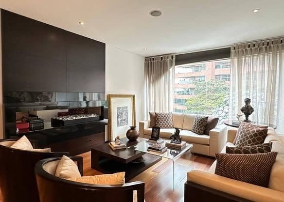 Foto 2 de 20: Apartamento en Los Rosales, Bogotá D.C.