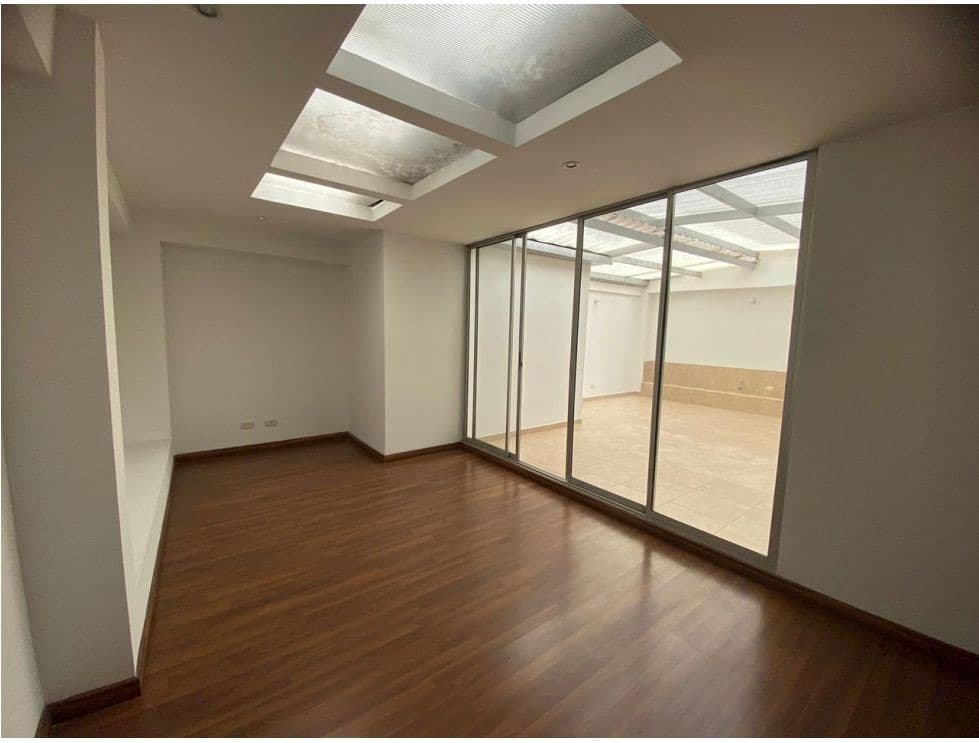 Foto 5 de 8: Apartamento en Campo Alegre, Bogotá D.C.
