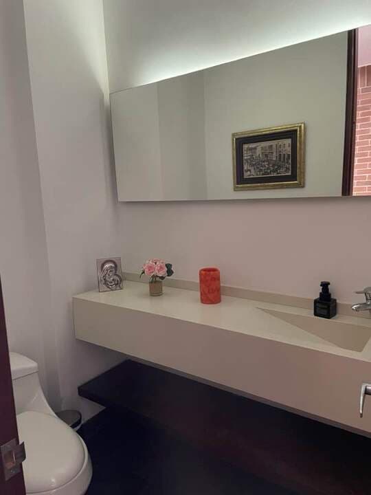 Foto 4 de 11: Apartamento en Los Rosales, Bogotá D.C.