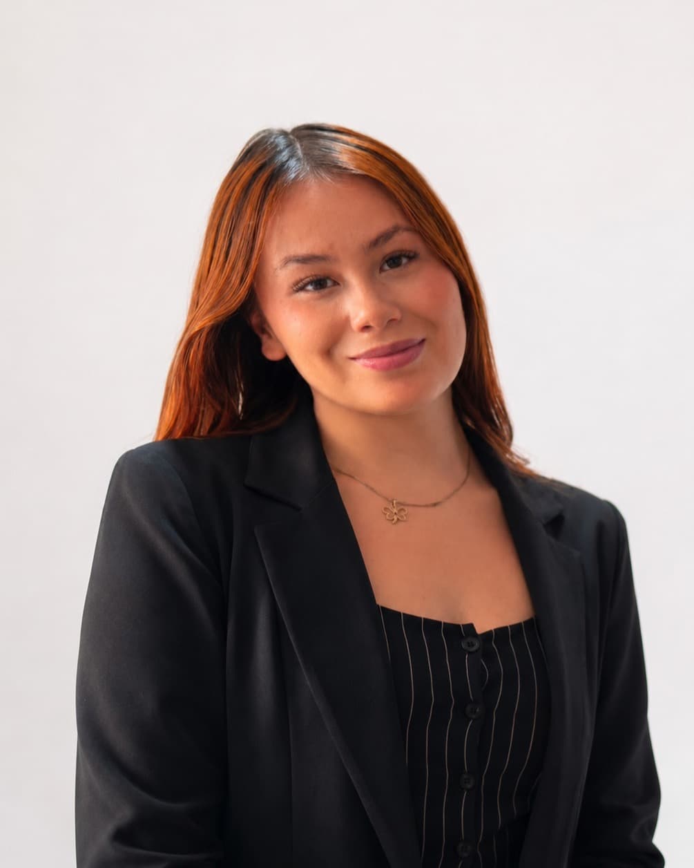 Retrato de Ximena Gomez, asesora comercial
