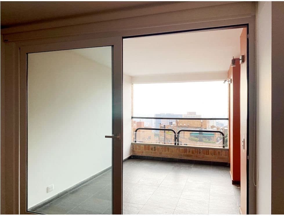 Foto 10 de 16: Apartamento en Los Rosales, Bogotá D.C.