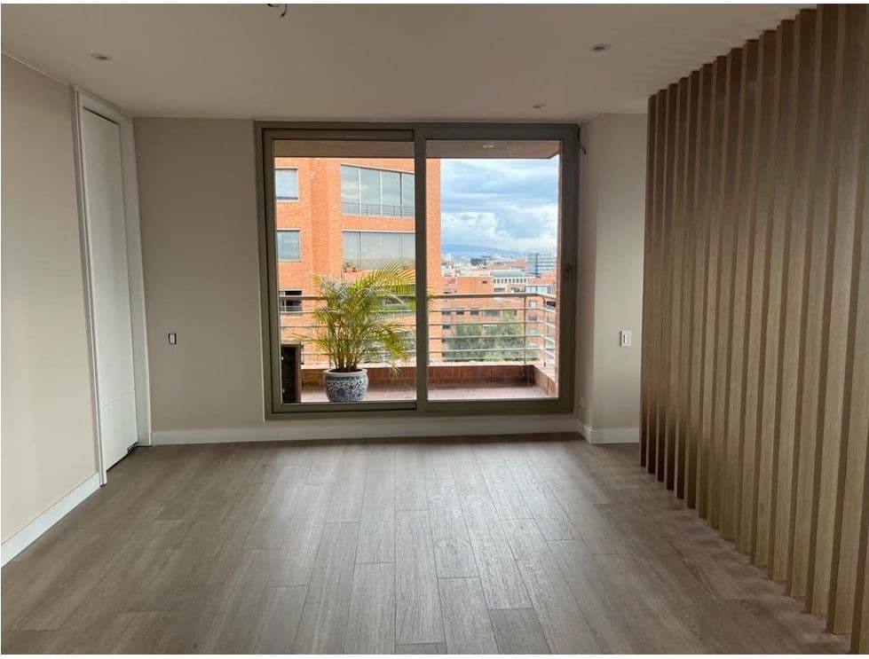 Foto 2 de 18: Apartamento en Los Rosales, Bogotá D.C.