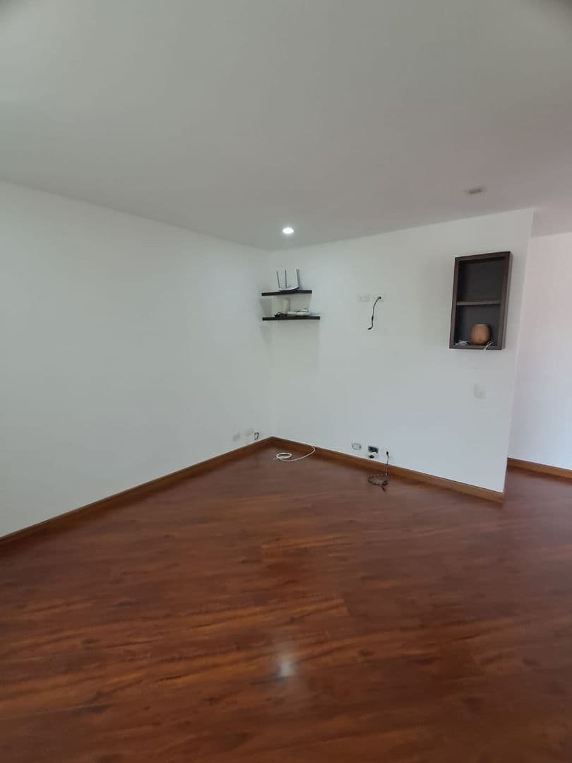 Foto 3 de 17: Apartamento en Cerros De Los Alpes, Bogotá D.C.