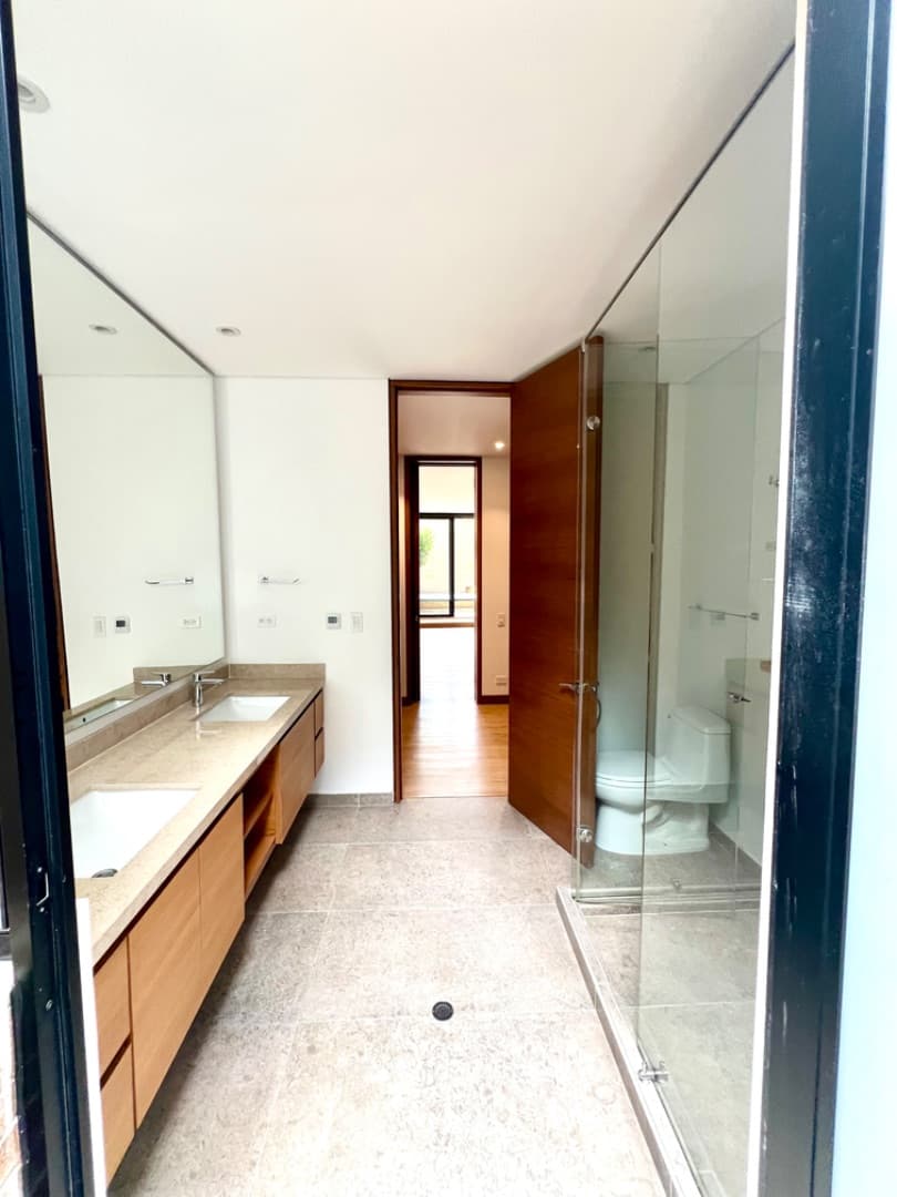 Foto 16 de 20: Apartamento en Cerros De Santa Bárbara, Bogotá D.C.