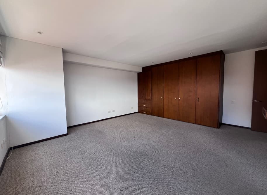 Foto 5 de 9: Apartamento en Los Rosales, Bogotá D.C.