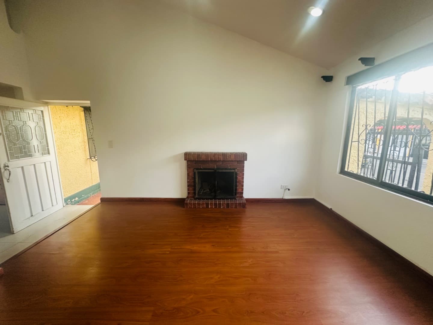 Foto 2 de 19: Casa en Villa Del Prado, Bogotá D.C.