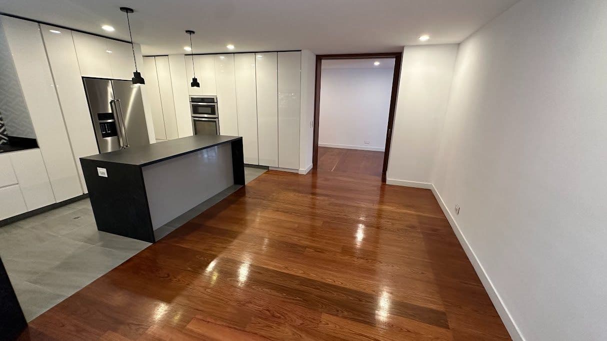 Foto 1 de 16: Apartamento en Cerros De Santa Bárbara, Bogotá D.C.