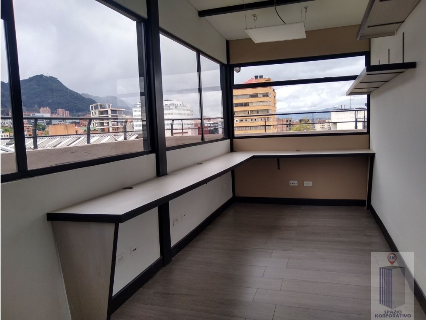 Foto 11 de 20: Edificio De Oficinas en Juan Xxiii, Bogotá D.C.