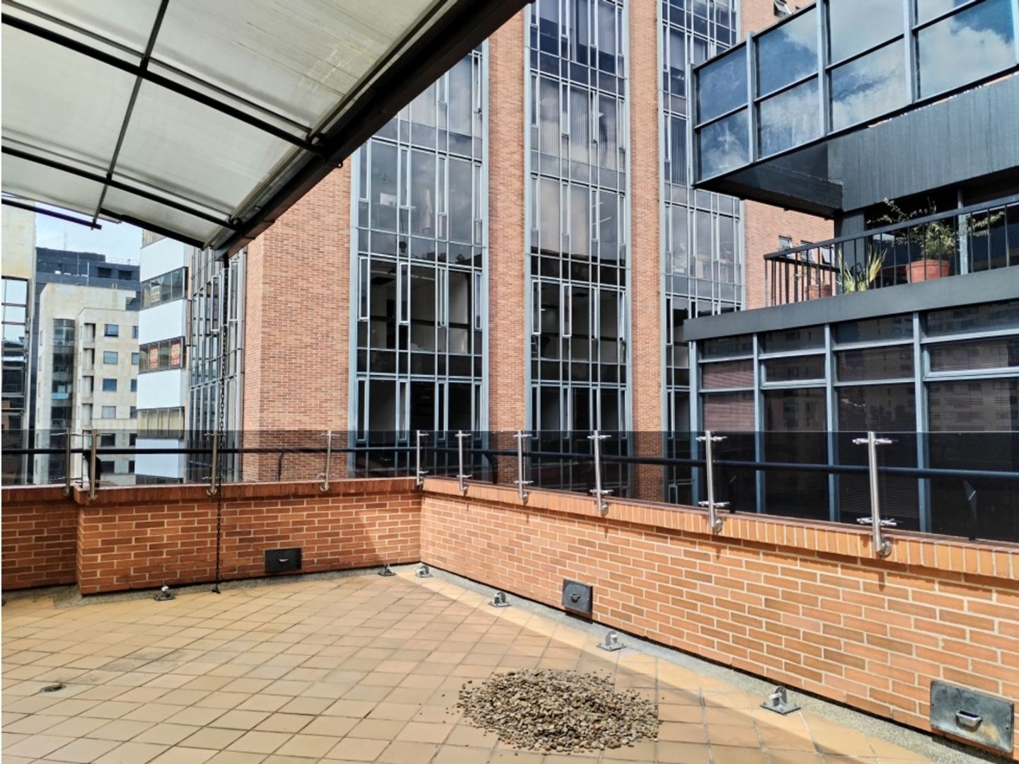 Foto 19 de 20: Edificio De Oficinas en Emaús, Bogotá D.C.
