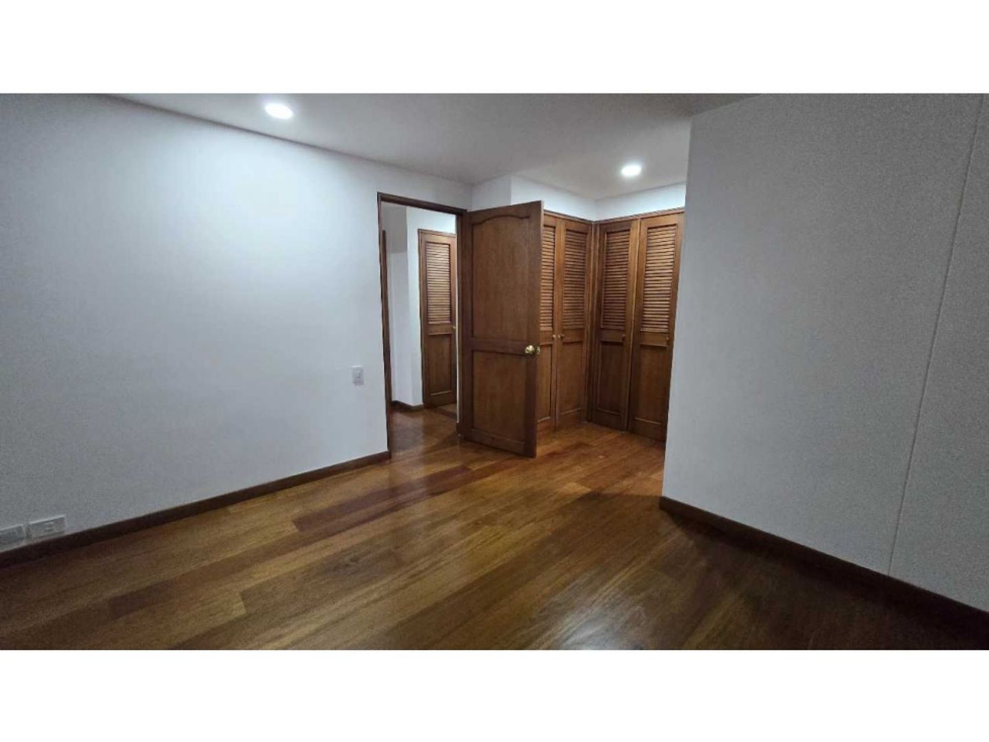 Foto 3 de 13: Apartamento en San Patricio, Bogotá D.C.