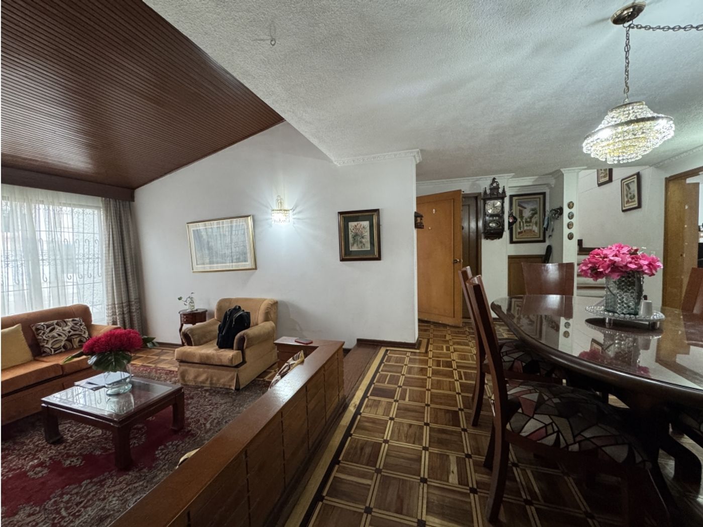 Foto 2 de 20: Casa en Santa Cecilia, Bogotá D.C.