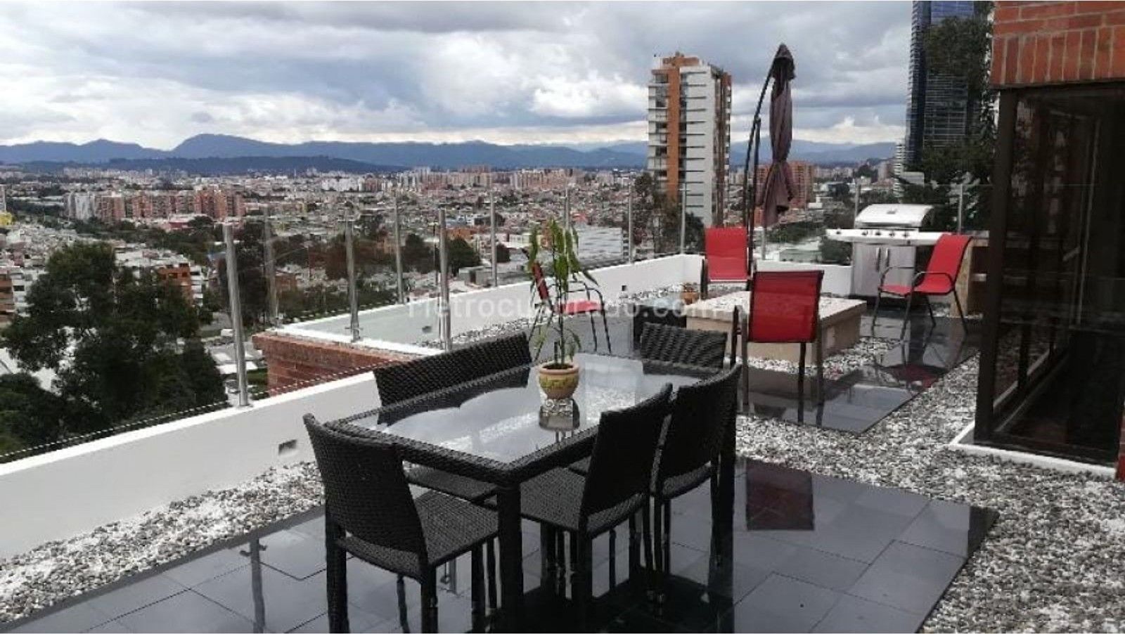 Foto 2 de 10: Apartamento en Caobos Salazar, Bogotá D.C.