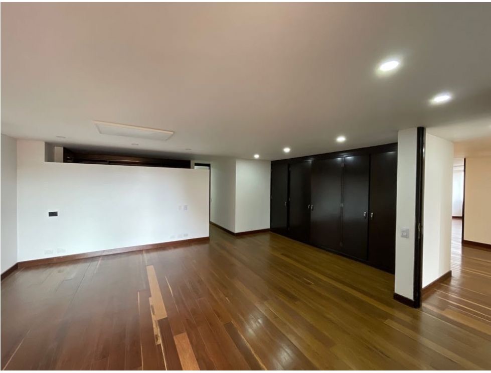 Foto 15 de 20: Apartamento en Los Rosales, Bogotá D.C.