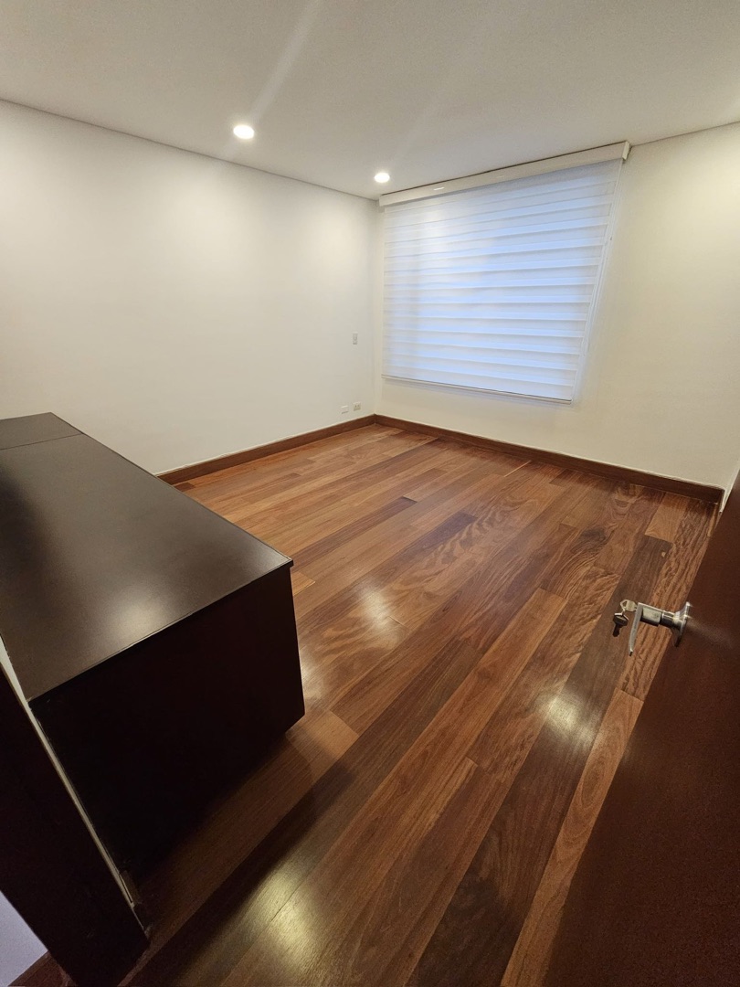 Foto 14 de 20: Apartamento en Los Rosales, Bogotá D.C.