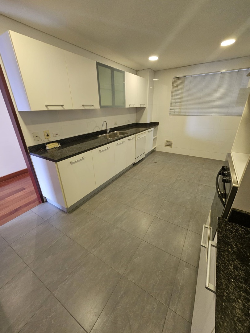 Foto 7 de 20: Apartamento en Los Rosales, Bogotá D.C.