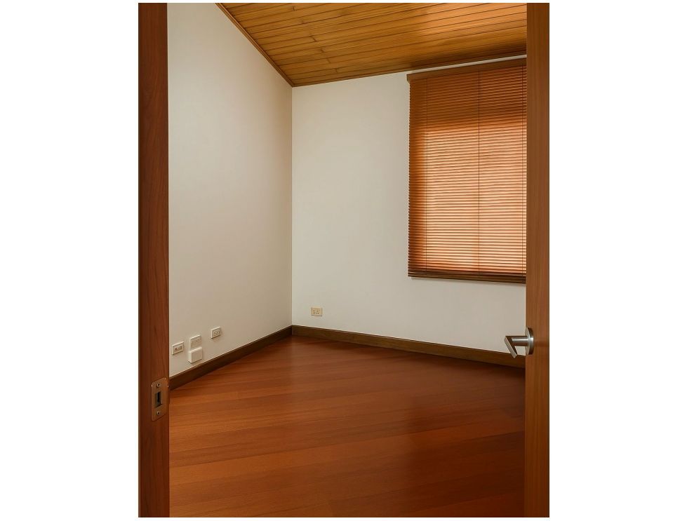Foto 5 de 6: Casa en Monaco, Bogotá D.C.