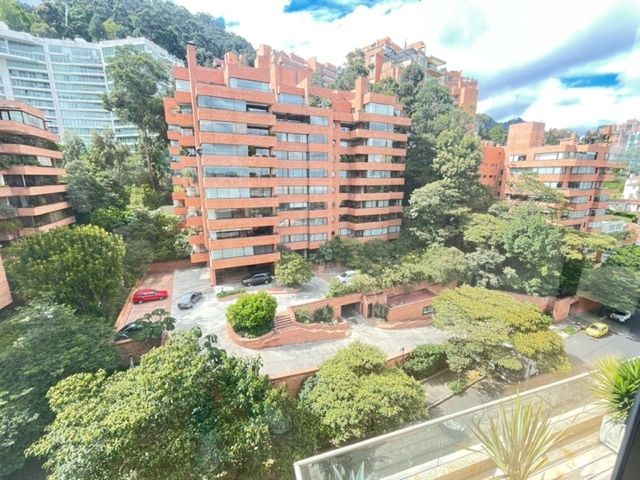 Foto 9 de 16: Apartamento en Los Rosales, Bogotá D.C.