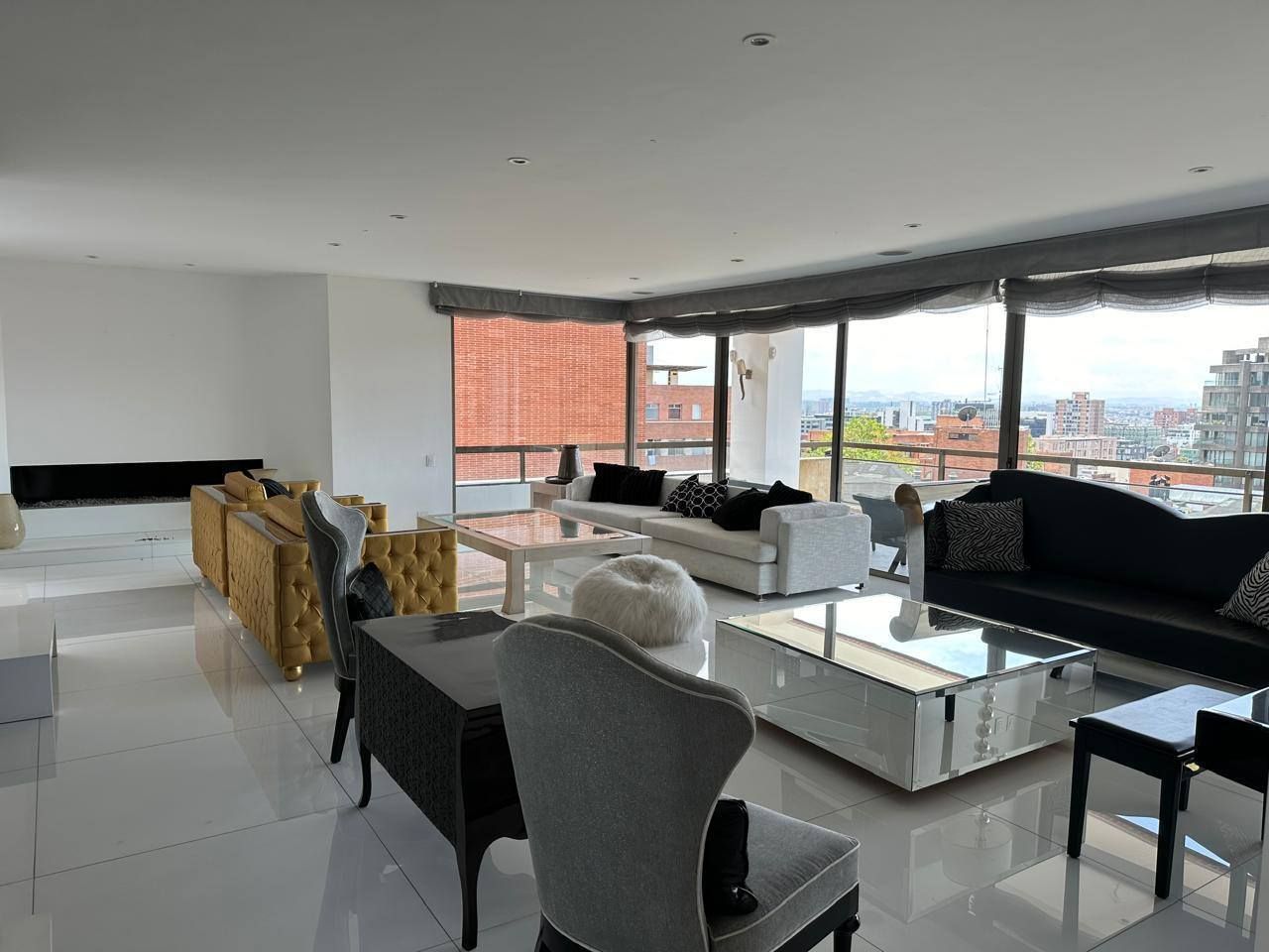 Foto 10 de 19: Apartamento en Los Rosales Edif Corbaraque, Bogotá D.C.