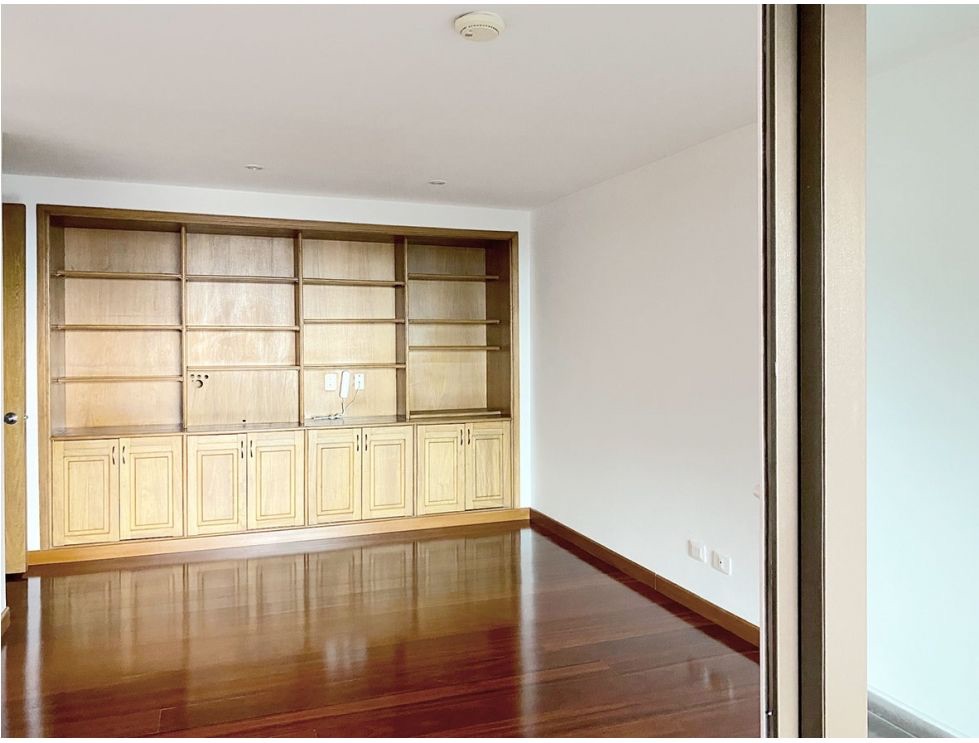 Foto 3 de 16: Apartamento en Los Rosales, Bogotá D.C.