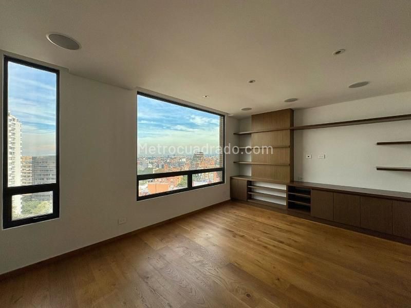Foto 14 de 20: Apartamento en Los Rosales, Bogotá D.C.