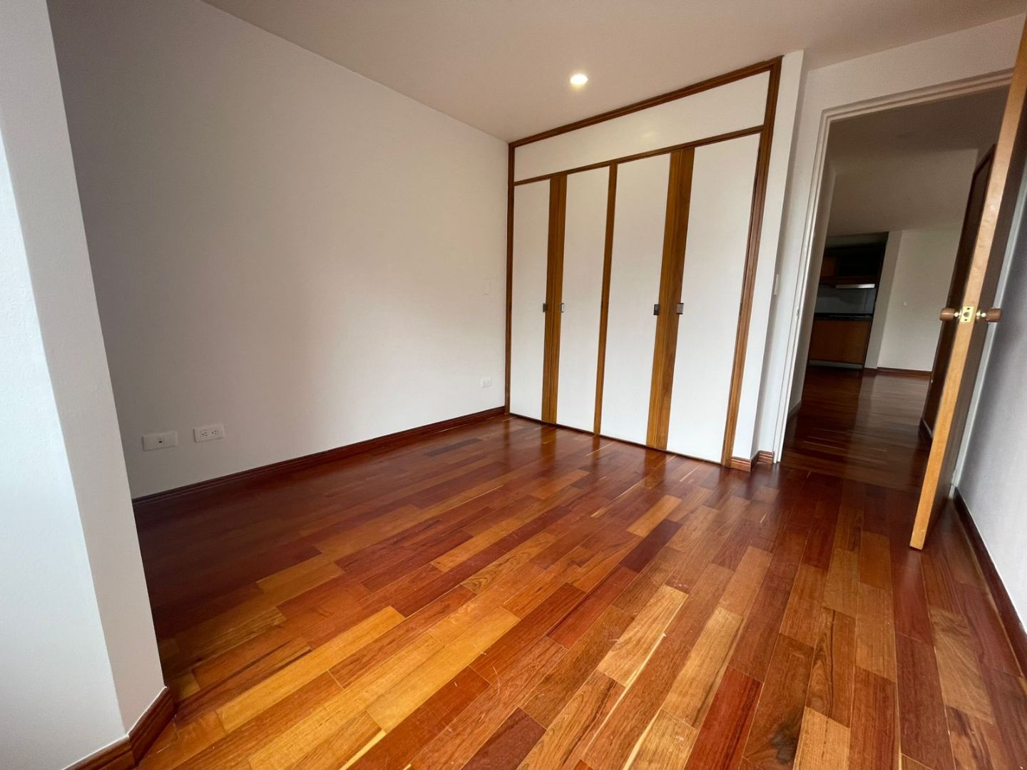 Foto 12 de 16: Apartamento en Los Rosales Emaús, Bogotá D.C.