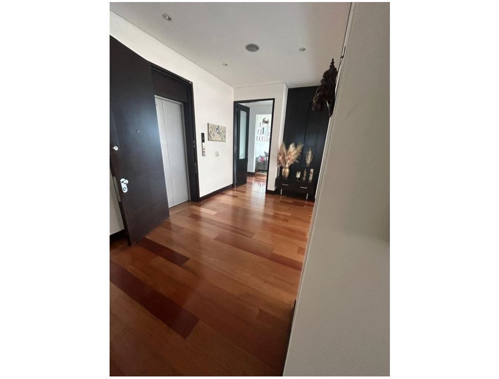Foto 11 de 18: Apartamento en Los Rosales, Bogotá D.C.