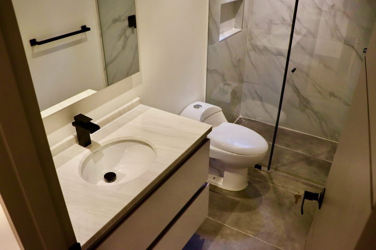 Foto 8 de 11: Apartamento en Los Rosales, Bogotá D.C.