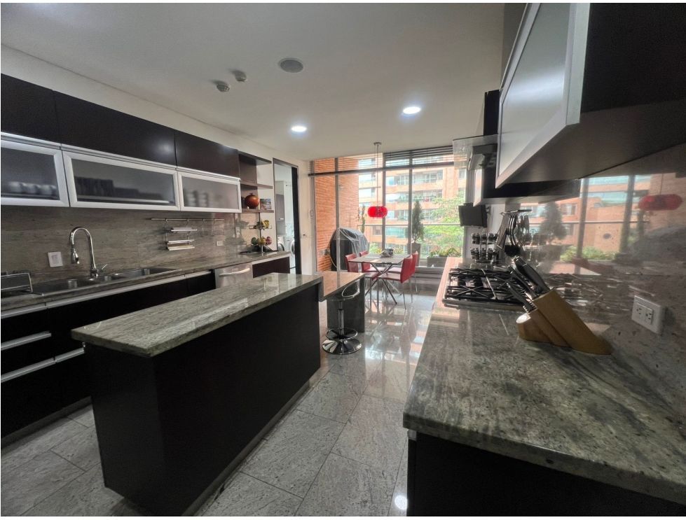 Foto 4 de 7: Apartamento en Los Rosales, Bogotá D.C.