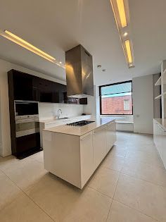 Foto 3 de 13: Apartamento en Los Rosales, Bogotá D.C.