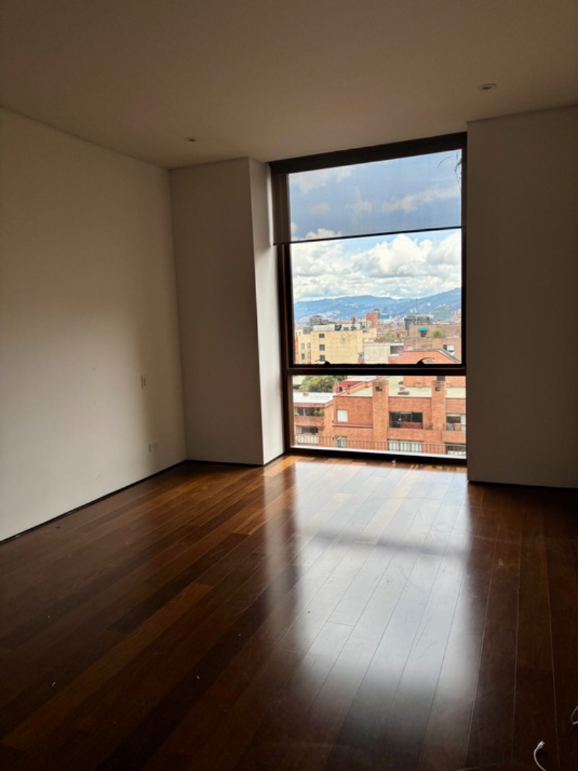 Foto 12 de 14: Apartamento en Los Rosales, Bogotá D.C.