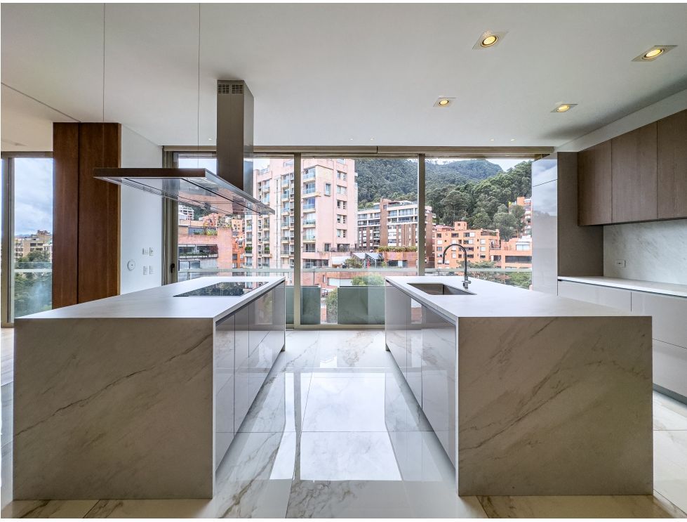 Foto 8 de 20: Apartamento en Los Rosales, Bogotá D.C.