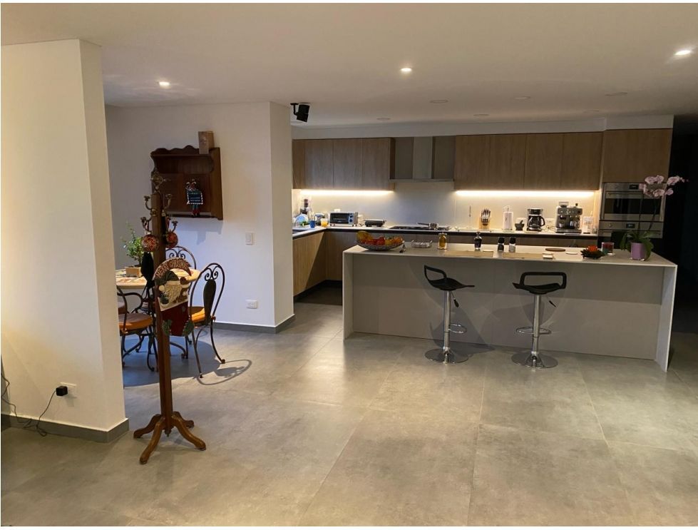 Apartamento arriendo en Los Rosales, Bogotá D.C.