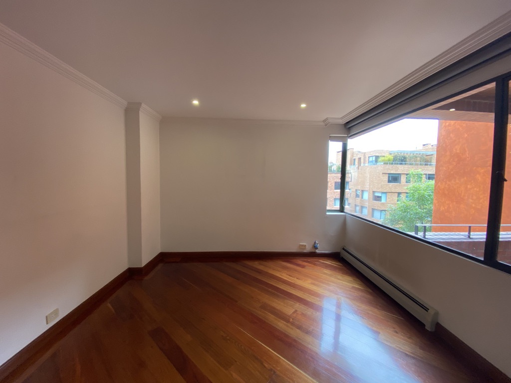 Foto 13 de 18: Apartamento en Los Rosales, Bogotá D.C.