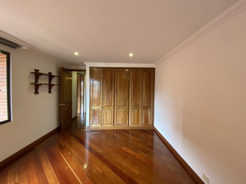 Foto 14 de 18: Apartamento en Los Rosales, Bogotá D.C.