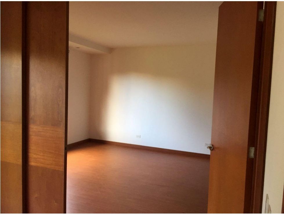 Foto 13 de 16: Apartamento en Los Alpes, Bogotá D.C.