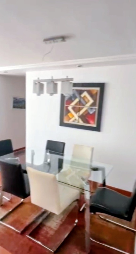 Foto 3 de 15: Apartamento en Los Rosales, Bogotá D.C.