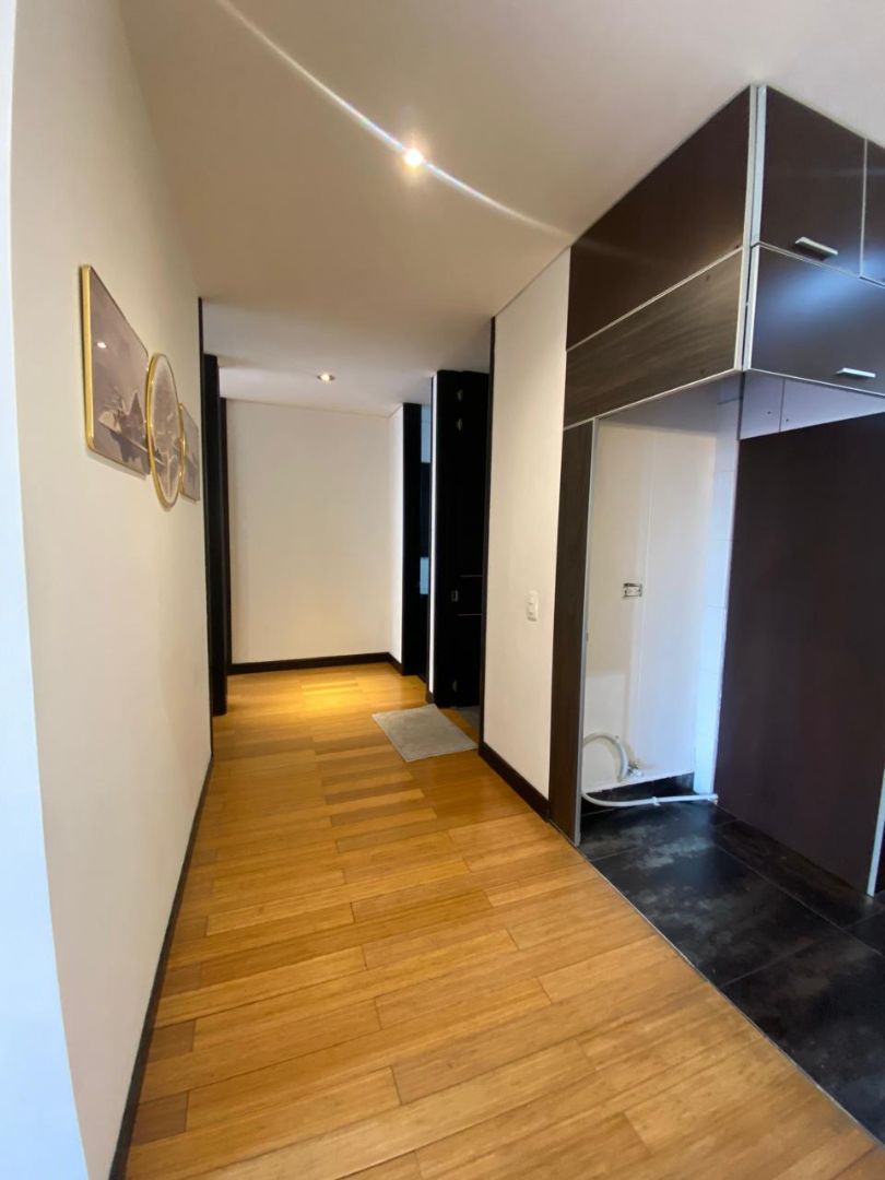 Foto 3 de 9: Apartamento en Chicó, Bogotá D.C.