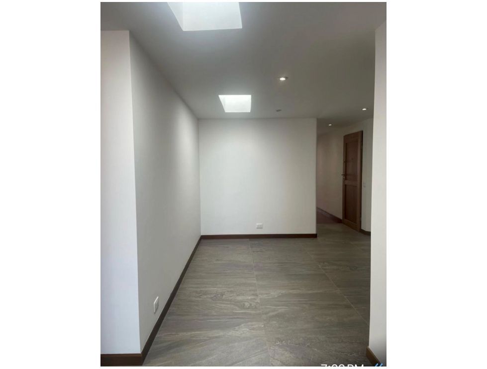 Foto 9 de 14: Apartamento en Los Rosales, Bogotá D.C.