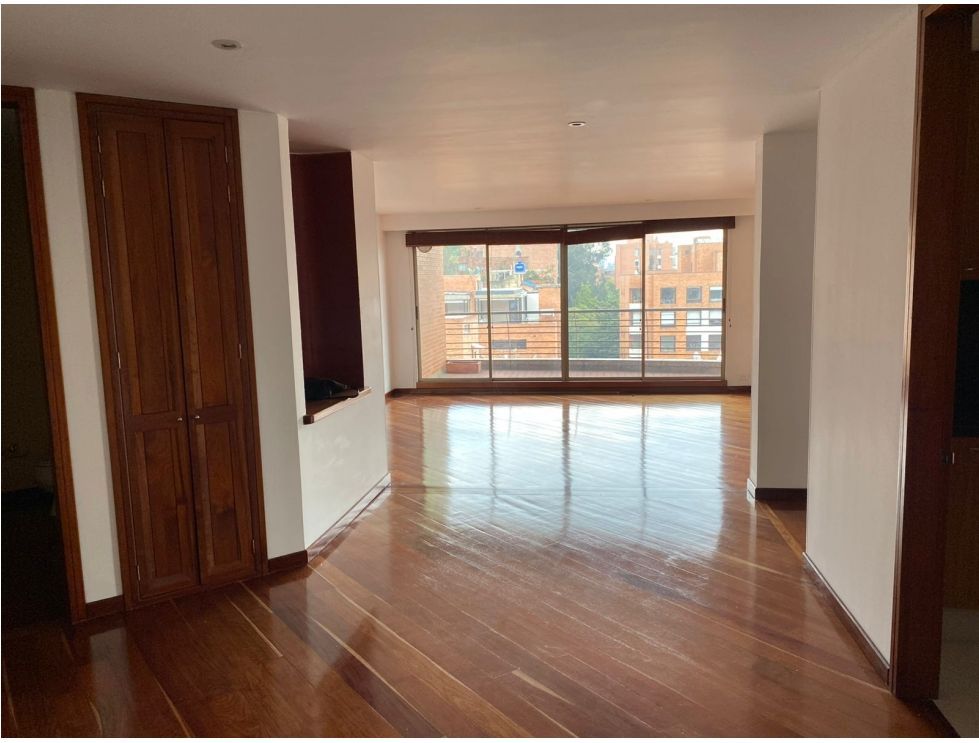 Foto 11 de 15: Apartamento en Los Rosales, Bogotá D.C.