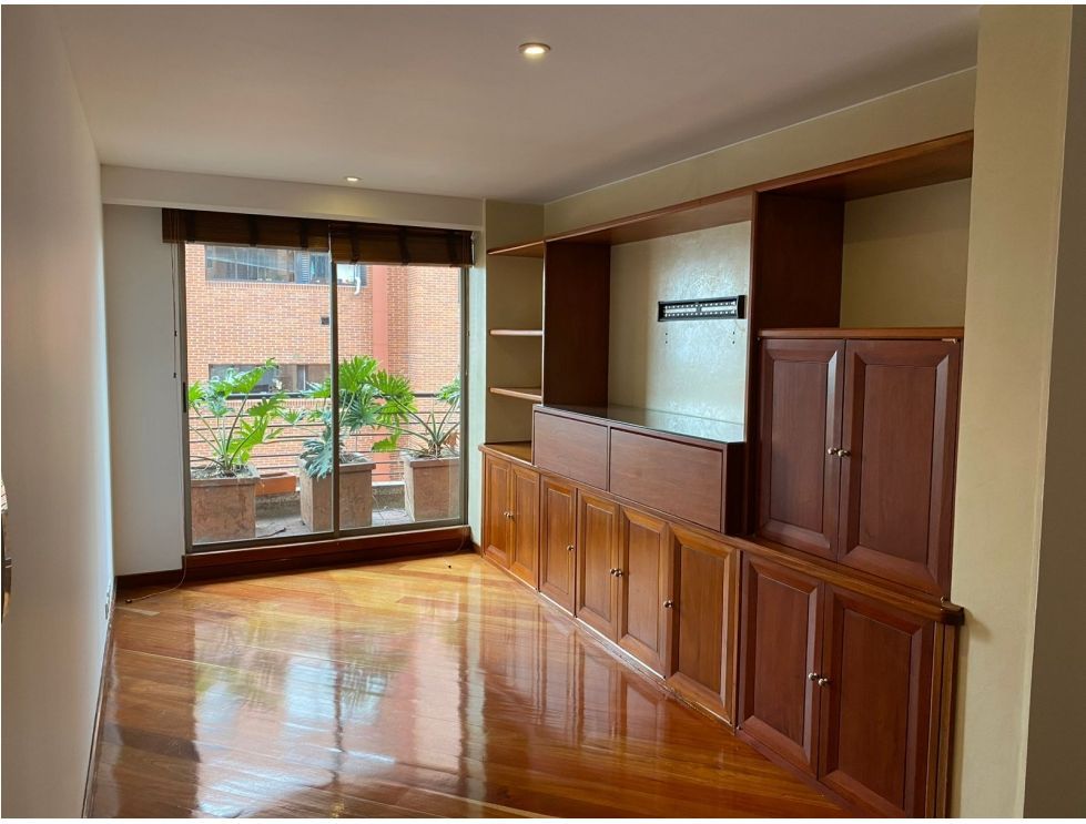 Foto 6 de 15: Apartamento en Los Rosales, Bogotá D.C.