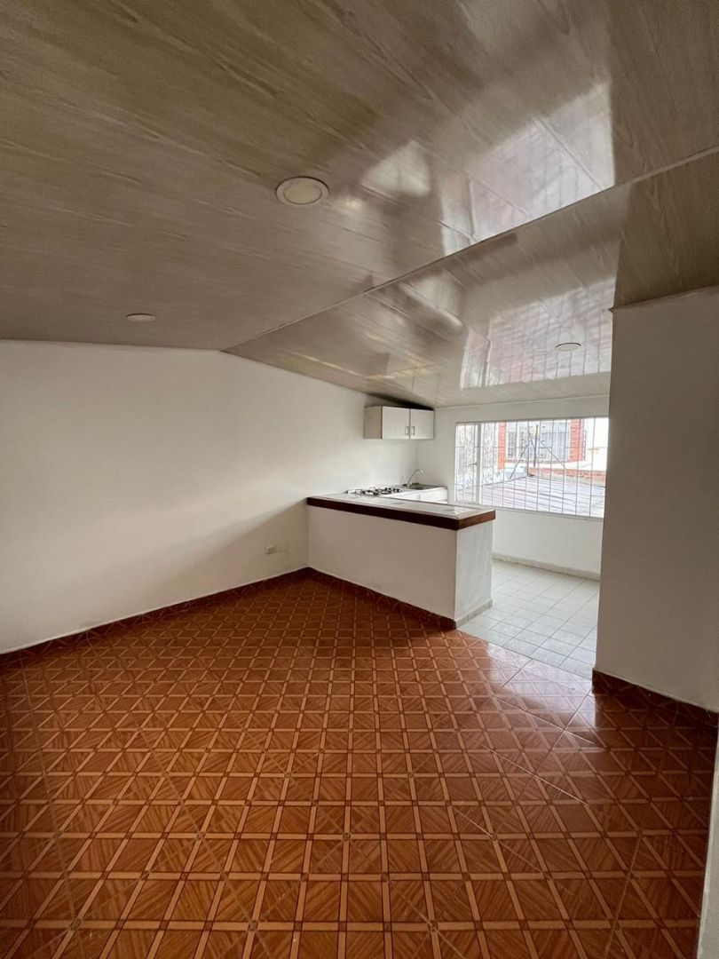 Foto 2 de 20: Casa en Santa Cecilia, Bogotá D.C.