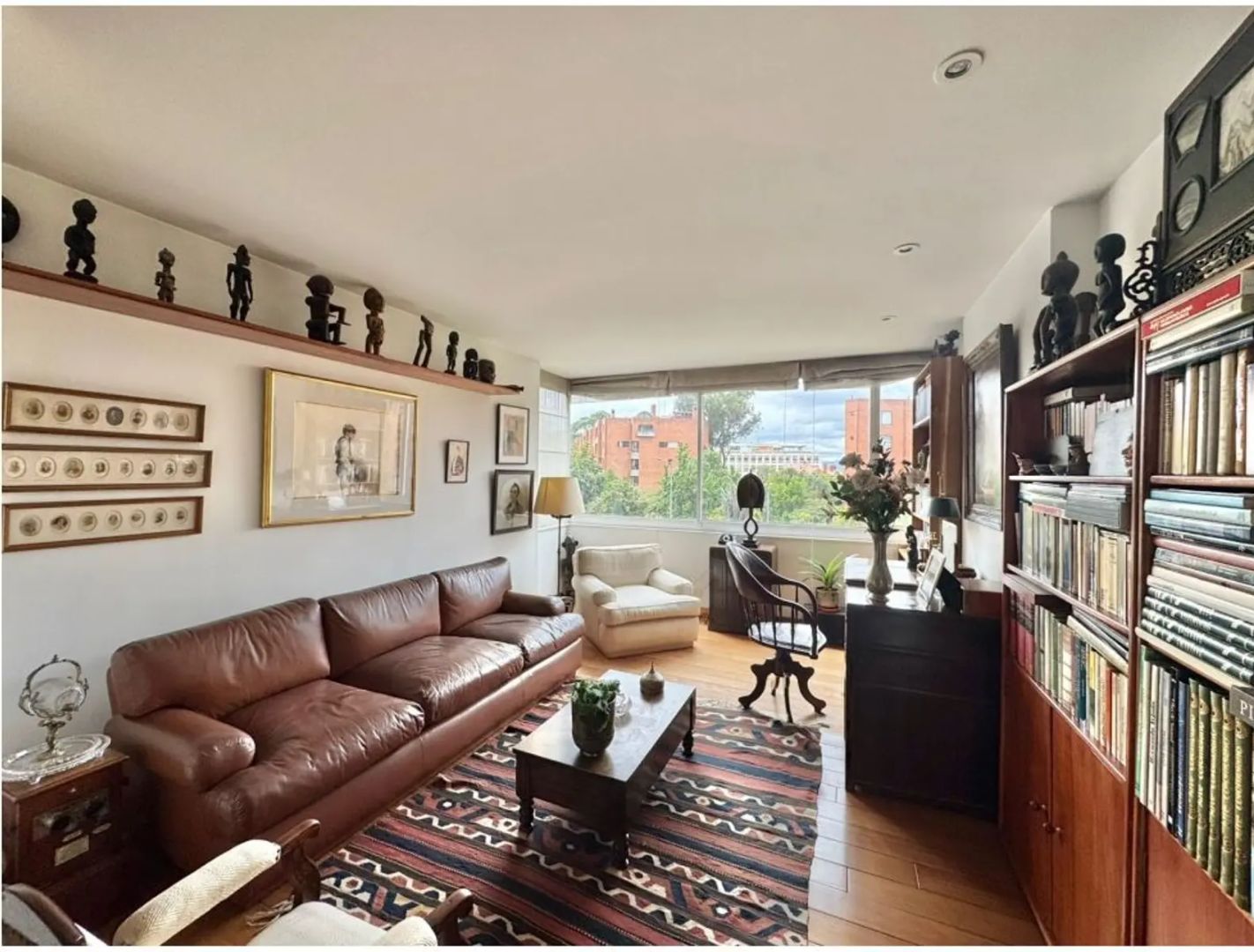 Apartamento arriendo en Los Rosales, Bogotá D.C.