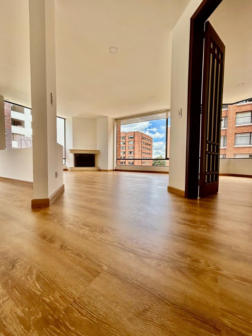 Foto 1 de 17: Apartamento en Santa Bárbara Occidental, Bogotá D.C.