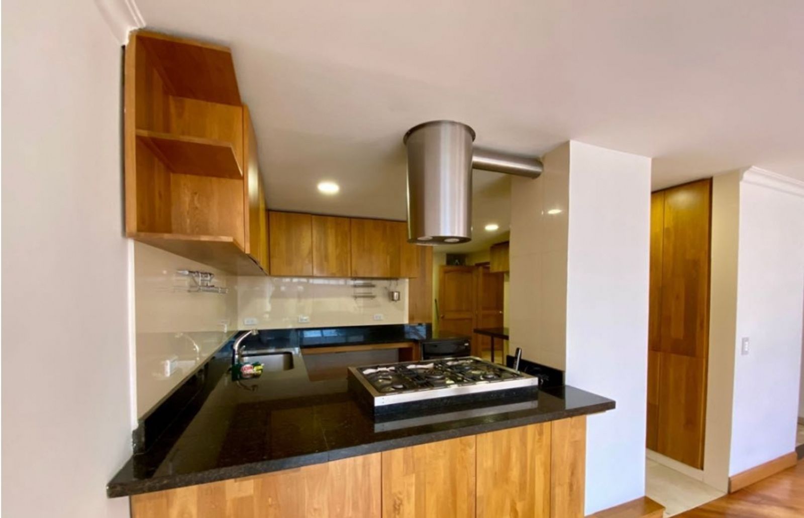 Foto 6 de 13: Apartamento en El Contador, Bogotá D.C.