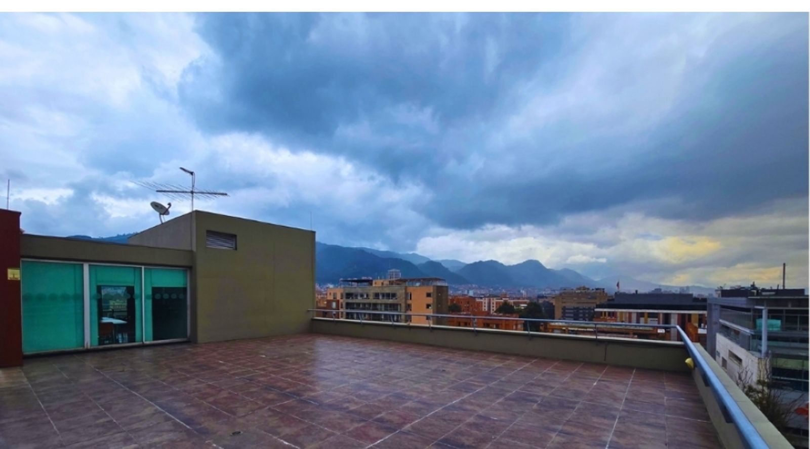 Foto 9 de 20: Oficina en Chicó Norte ET II, Bogotá D.C.