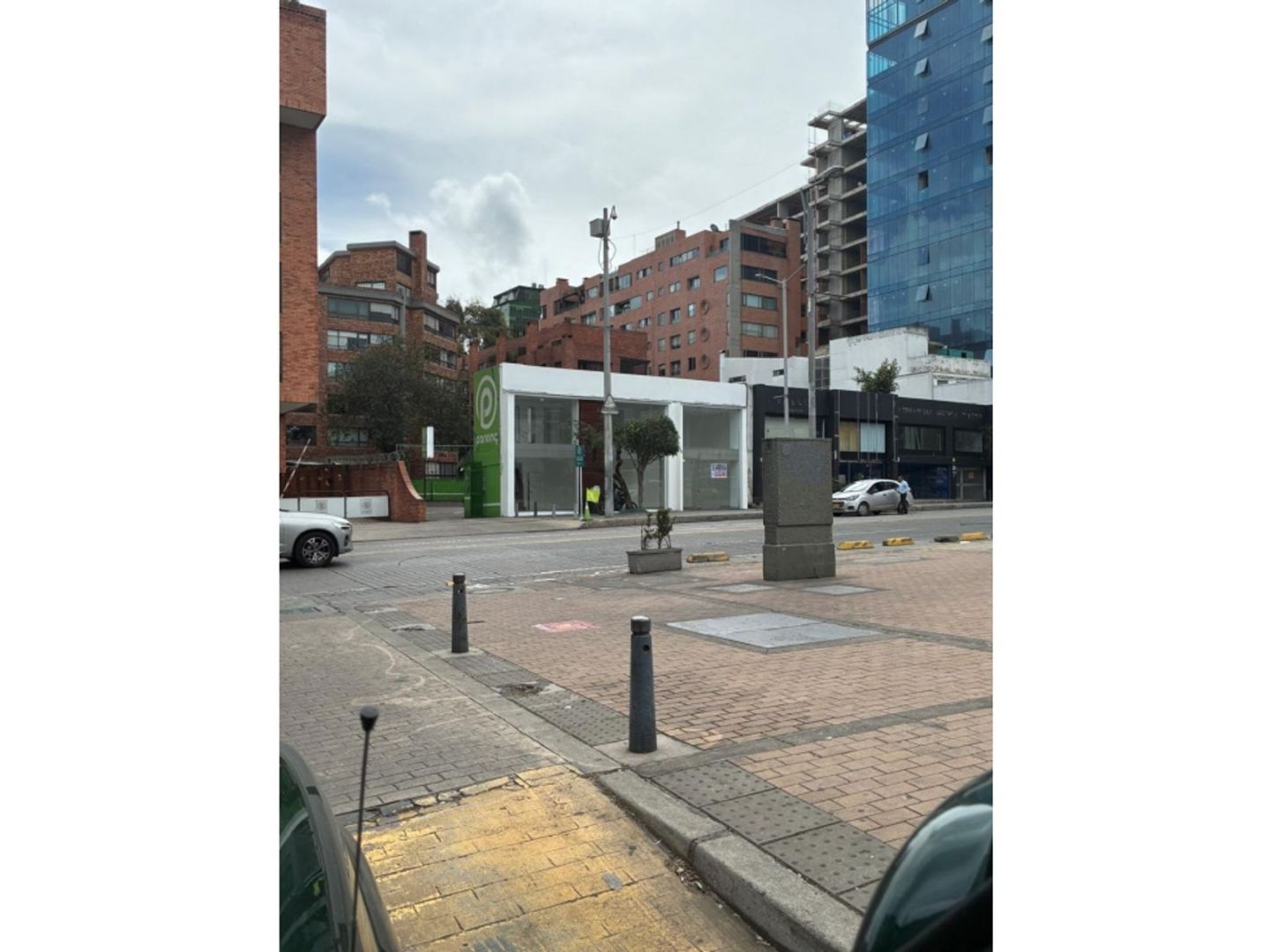 Foto 3 de 10: Local Comercial en La Cabrera, Bogotá D.C.