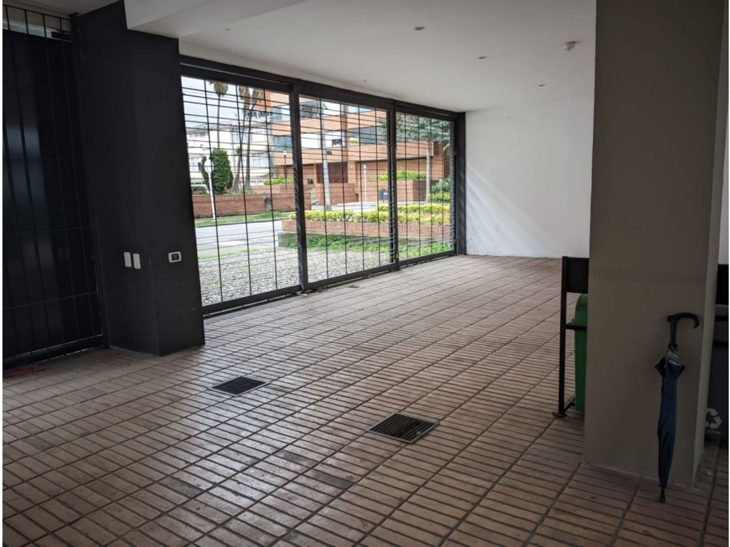 Foto 2 de 13: Edificio De Oficinas en Antiguo Country, Bogotá D.C.