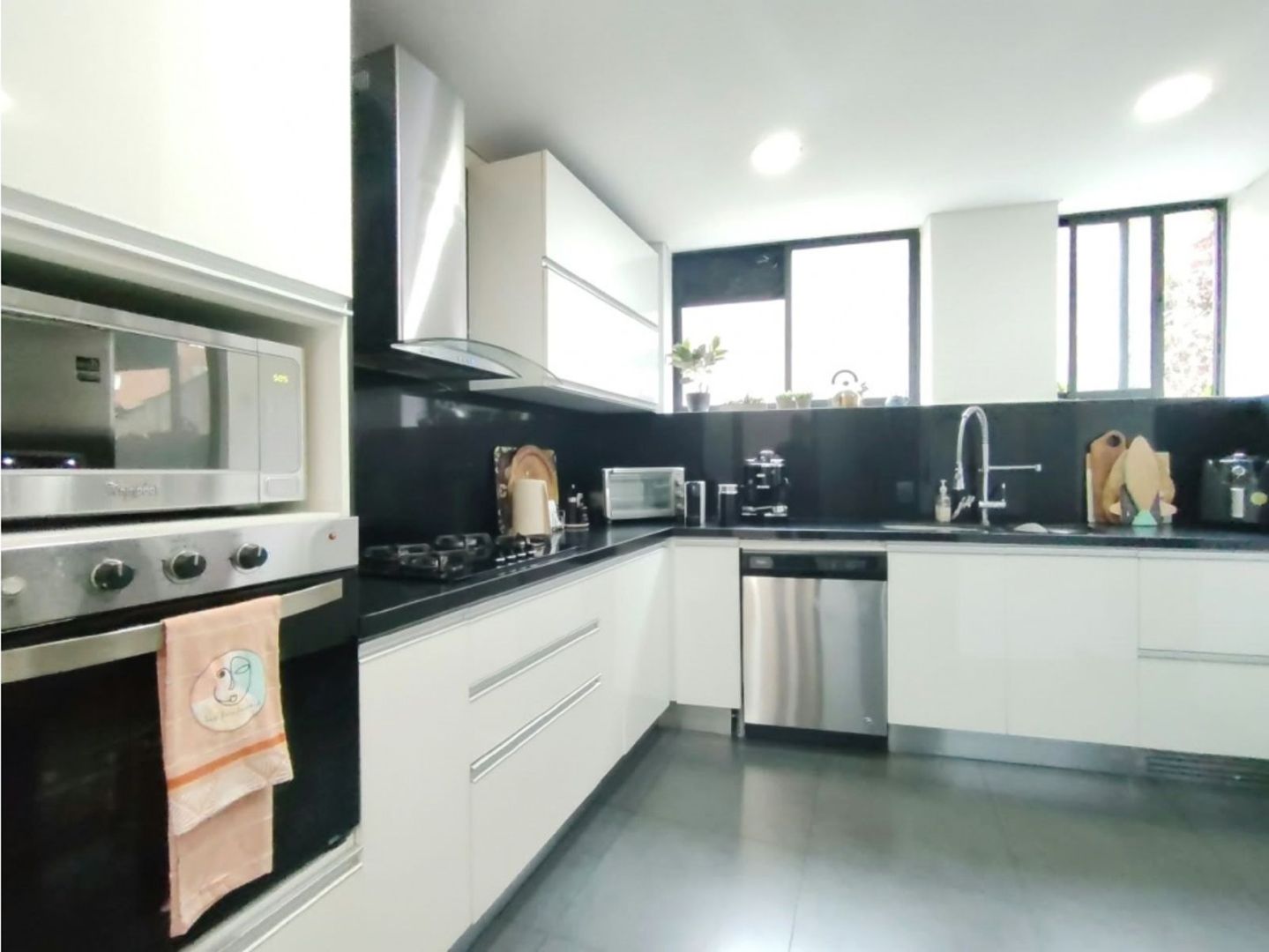 Foto 6 de 20: Apartamento en La Cabrera, Bogotá D.C.