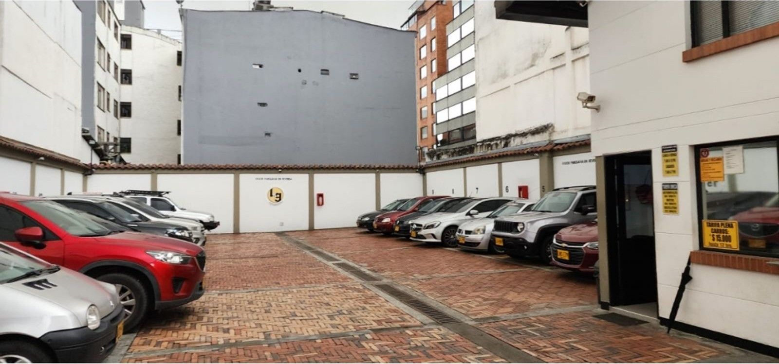 Foto 5 de 10: Edificio De Oficinas en Chicó Norte, Bogotá D.C.